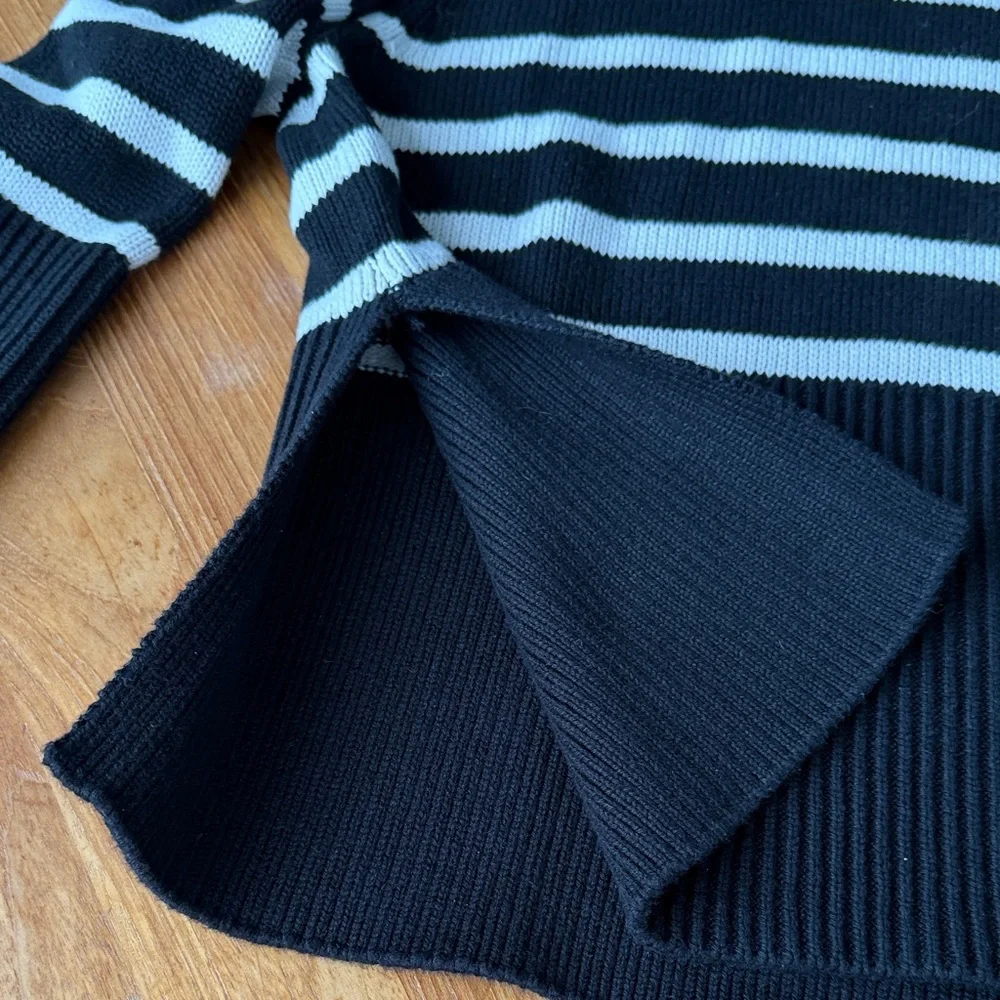 GAP Black and White Striped Turtleneck Sweater - Picture 4 of 5